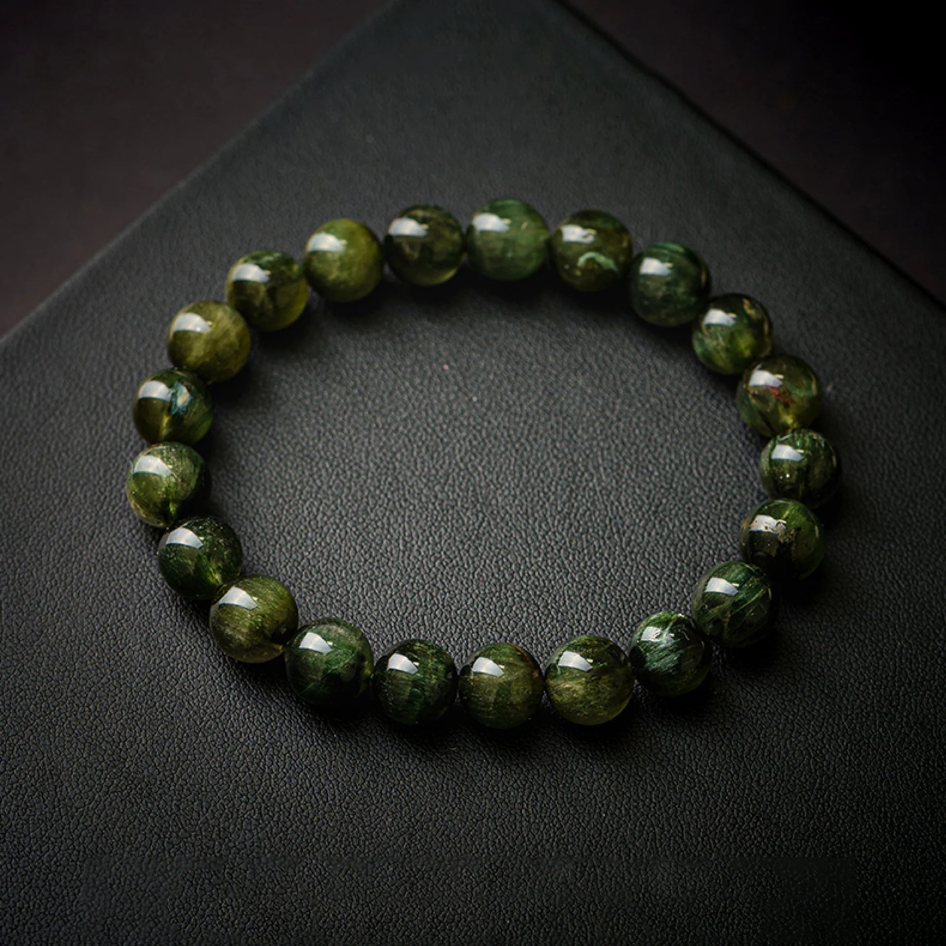 Nature Green Crystal Bracelet (Extraordinary Energy)